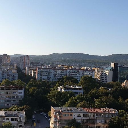 Студио Тони Varna Buitenkant foto