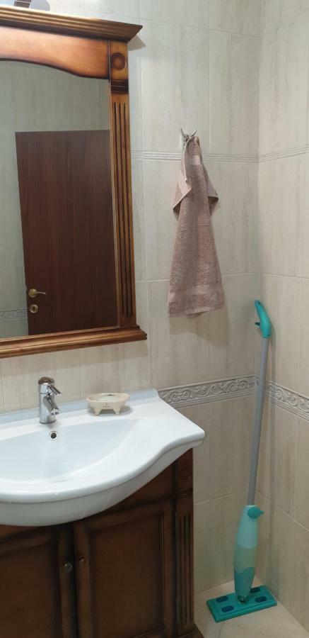Студио Тони Varna Buitenkant foto