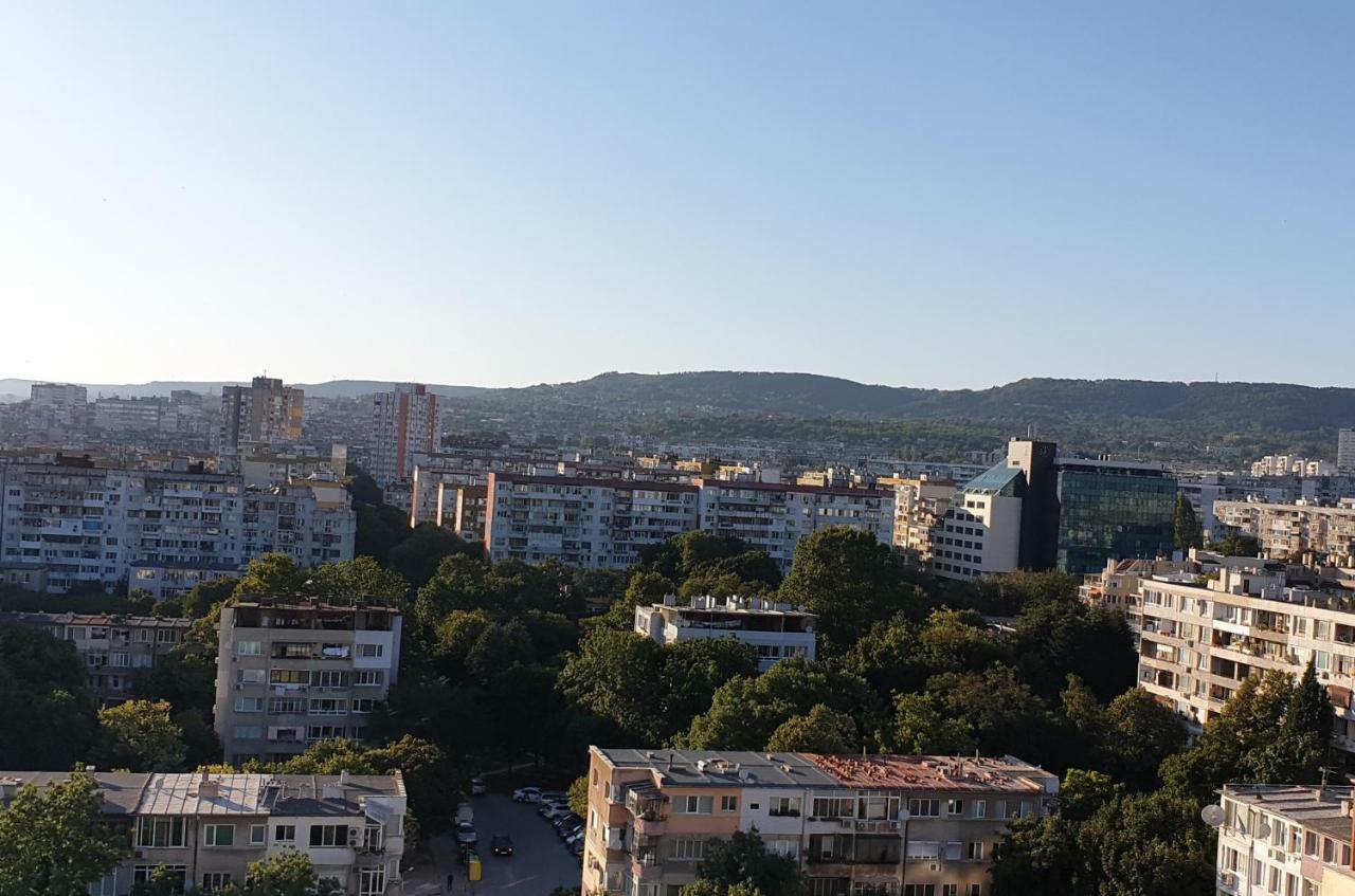 Студио Тони Varna Buitenkant foto