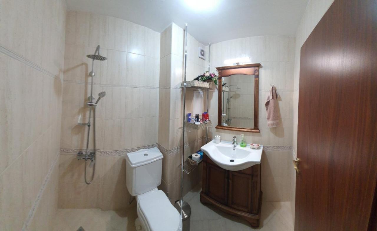 Студио Тони Varna Buitenkant foto